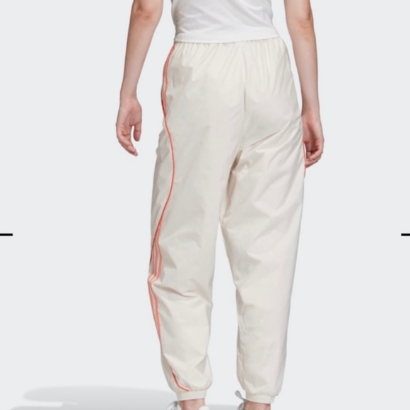 New Adidas track pant XL - Picture 6 of 6